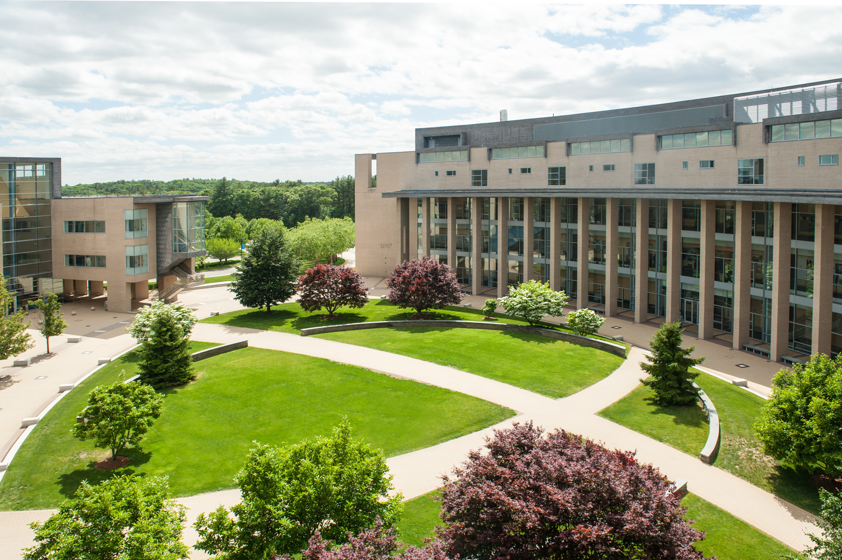 Picture of Olin College of Engineering Campus